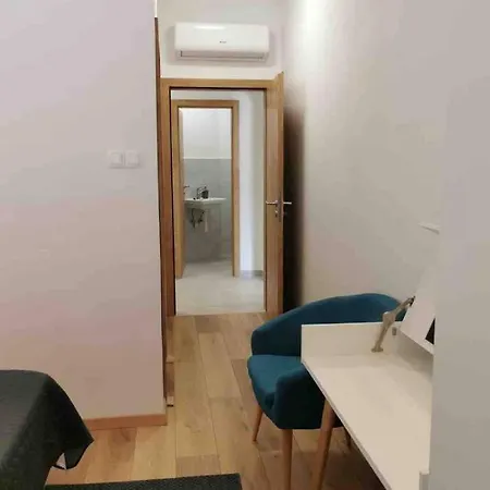 Deluxe “ Koromacna”