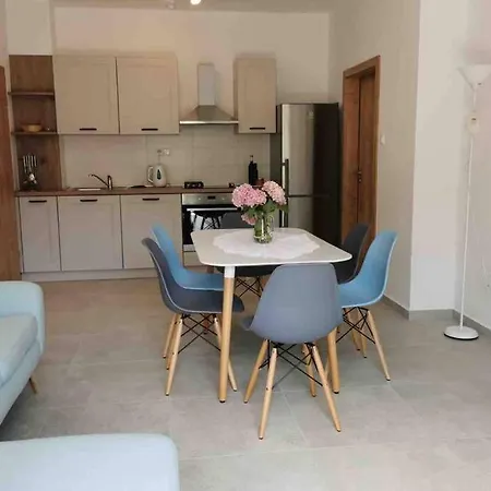 아파트 Deluxe “ Koromacna” Kneza