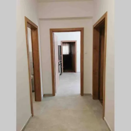 アパート Deluxe “ Koromacna”